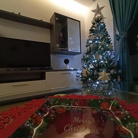 Отель Omega Добой Экстерьер фото